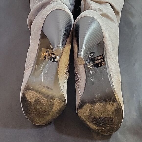 CHARLOTTE RUSSE LONG PLEATED ROUND TOE SOLID KNEE HIGH SLIP-ON BOOT - Picture 11 of 13